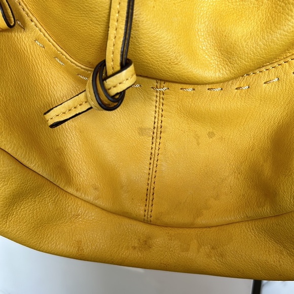 B Makowsky large hobo buttery leather hobo style purse - Picture 2 of 7